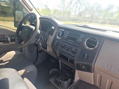 Used 2009 Ford F250 Lariat image 15