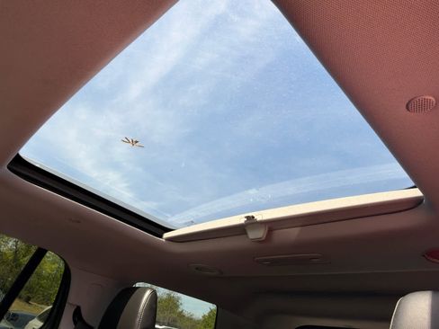 Used 2018 GMC Acadia SLT image 13