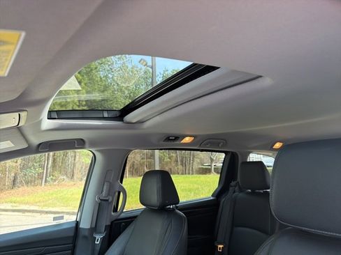 Used 2024 Honda Odyssey EX-L image 21