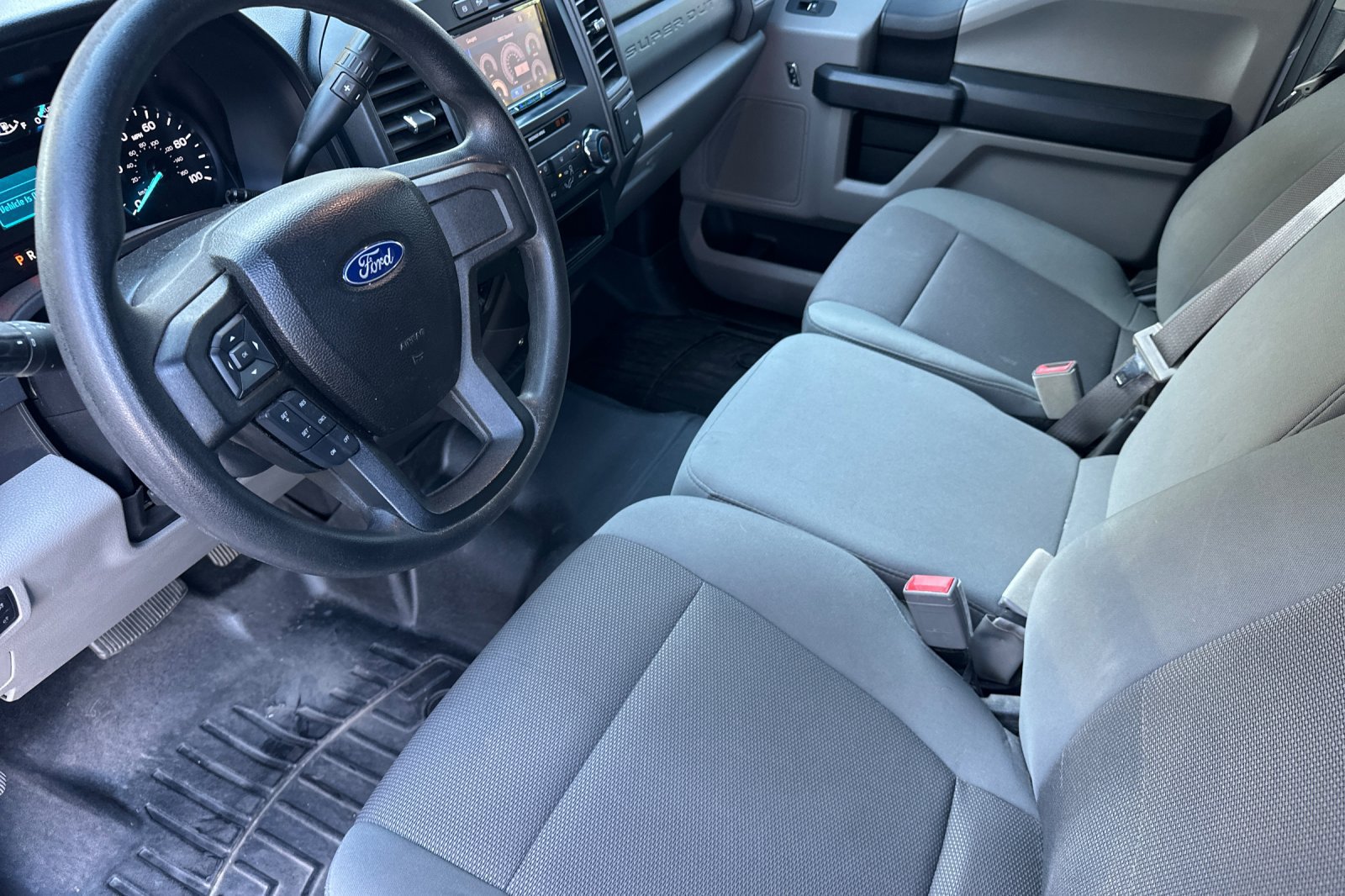 Used 2018 Ford F250 XL w/ STX Appearance Package AWD/4WD image 9
