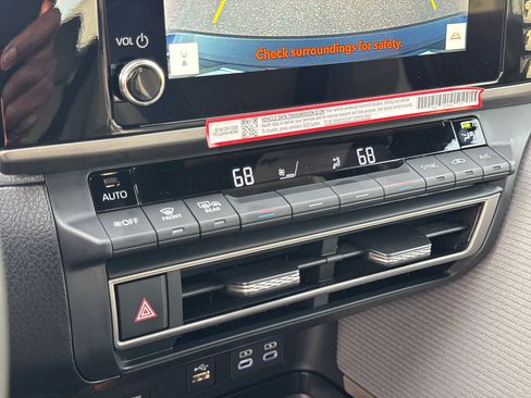 New 2026 Toyota Camry SE image 25