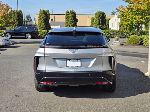 New 2026 Cadillac Lyriq Luxury image 5