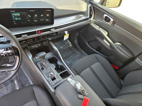 New 2026 Kia Sorento LX image 22