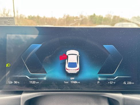 Used 2023 BMW i4 eDrive40 w/ M Sport Package image 20