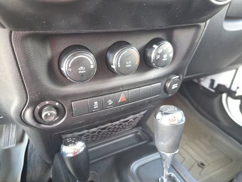 Used 2013 Jeep Wrangler Unlimited Sport AWD/4WD image 20
