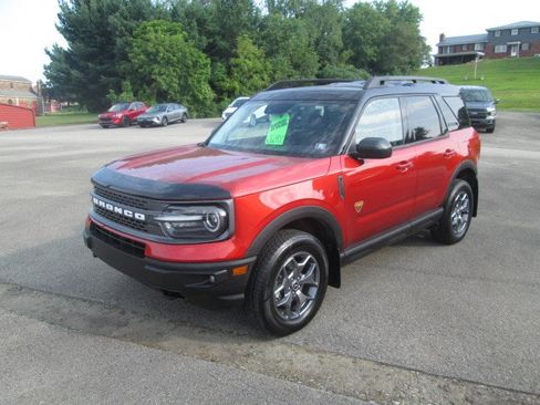 Used 2024 Ford Bronco Sport Badlands w/ Premium Package image 2