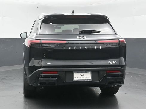Certified 2025 INFINITI QX60 Luxe image 2