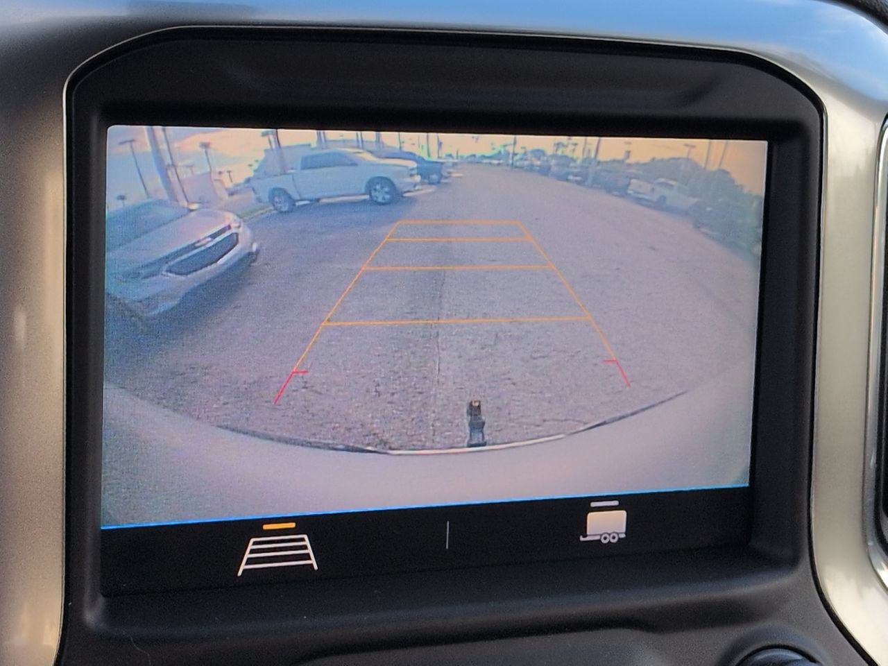 Used 2020 Chevrolet Silverado 1500 RST AWD/4WD image 19