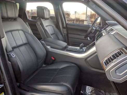 Used 2019 Land Rover Range Rover Sport HSE Dynamic image 23