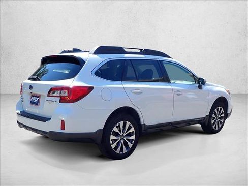 Used 2017 Subaru Outback 2.5i Limited AWD/4WD image 3