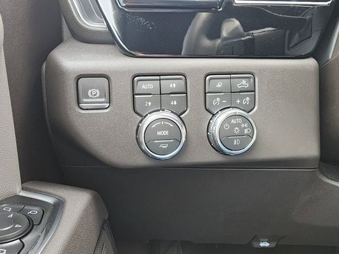 New 2026 GMC Sierra 1500 SLT w/ SLT Premium Plus Package image 19