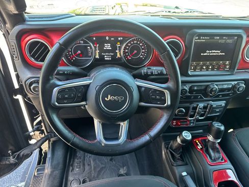 Used 2021 Jeep Wrangler Unlimited Rubicon AWD/4WD image 32