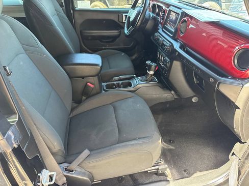 Used 2021 Jeep Wrangler Sport AWD/4WD image 15