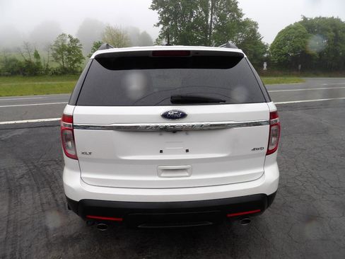 Used 2012 Ford Explorer XLT AWD/4WD image 6