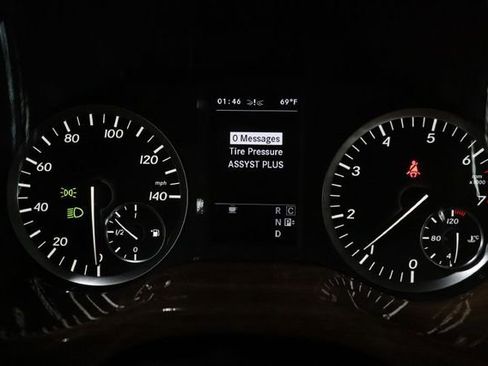 Used 2018 Mercedes-Benz Metris Passenger image 17