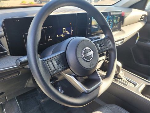 New 2026 Nissan Kicks SV w/ SV Premium Package image 7