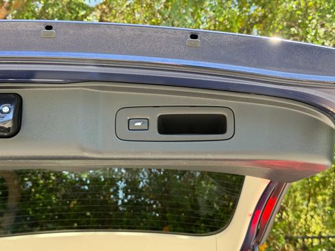Used 2015 Honda CR-V Touring image 32