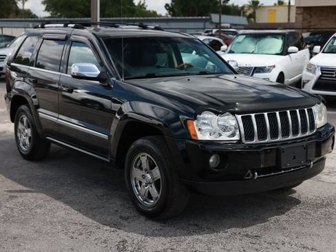 Used 2006 Jeep Grand Cherokee Overland w/ Skid Plate Group AWD/4WD image 18