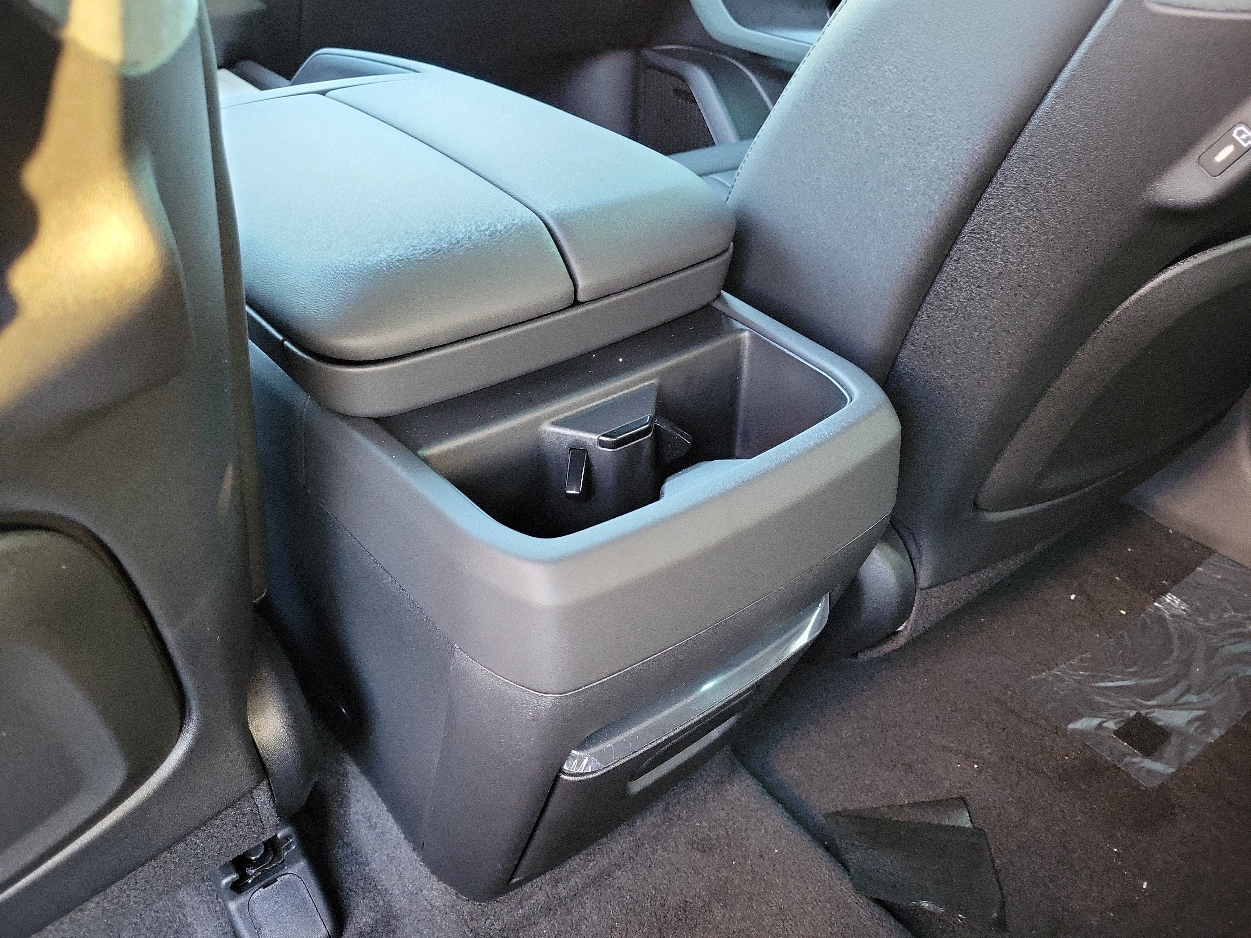 New 2027 Kia Telluride X-Line SX Prestige w/ Towing Package AWD/4WD image 11