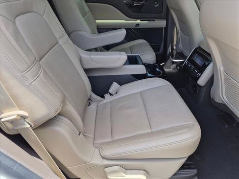 Used 2024 Lincoln Aviator Reserve w/ Equipment Group 201A RWD image 20