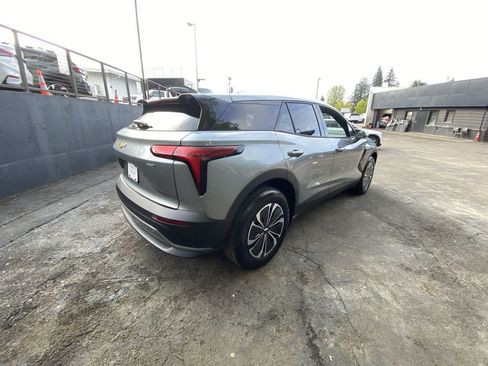 Used 2024 Chevrolet Blazer EV LT AWD/4WD image 6