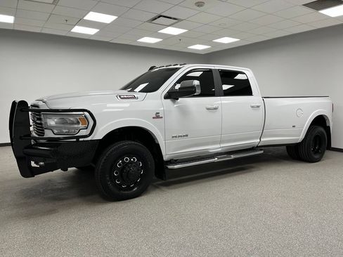 Used 2019 RAM 3500 Laramie AWD/4WD image 5
