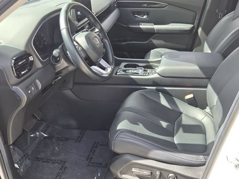 Used 2024 Honda Pilot EX-L image 11