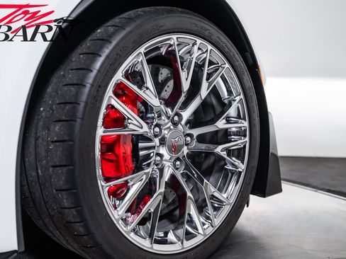 Used 2016 Chevrolet Corvette Z06 w/ 3LZ Preferred Equipment Group RWD image 60