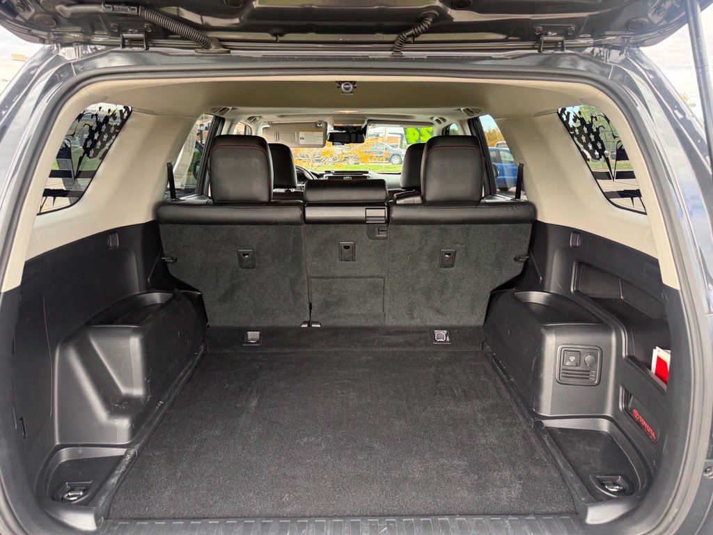 Used 2024 Toyota 4Runner TRD Off-Road Premium w/ Moonroof Package AWD/4WD image 25