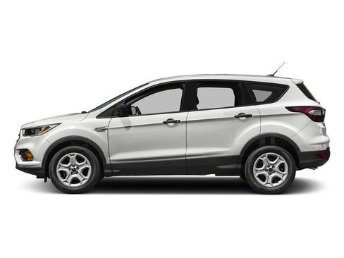 Used 2017 Ford Escape SE w/ Equipment Group 201A FWD image 3