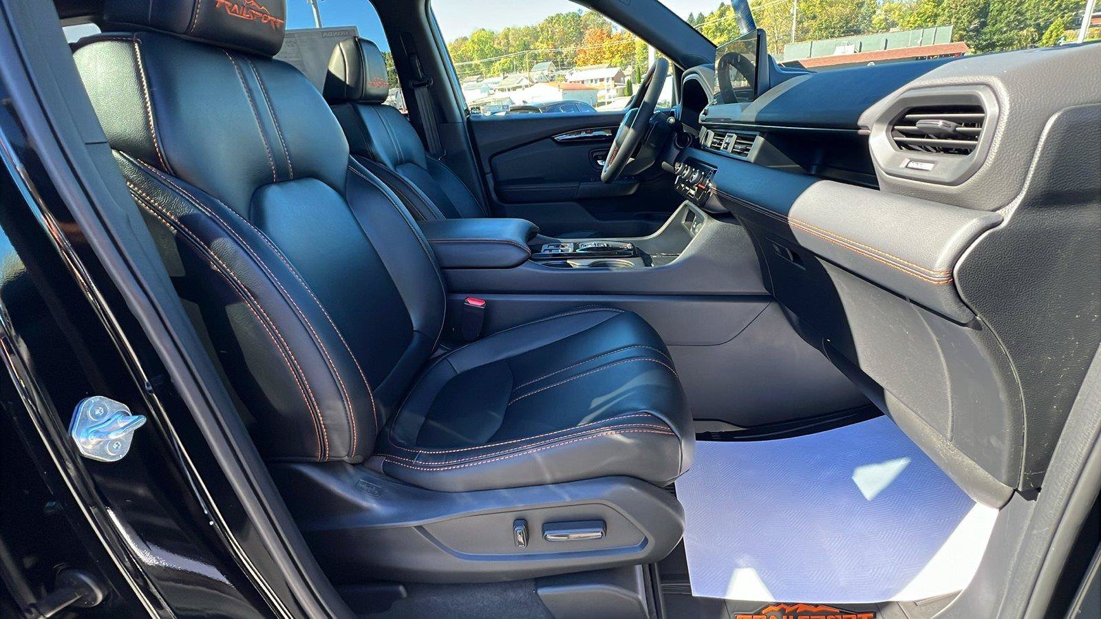 New 2026 Honda Pilot TrailSport image 13