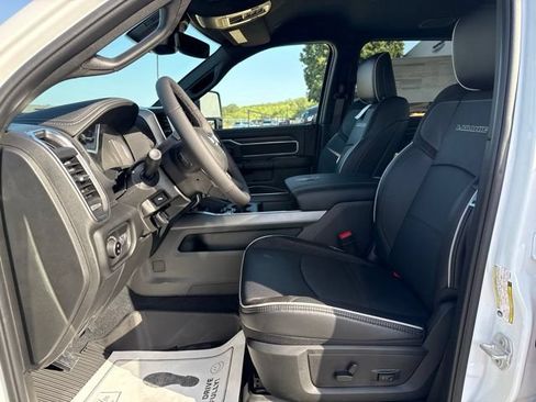 New 2026 RAM 3500 Laramie AWD/4WD image 27