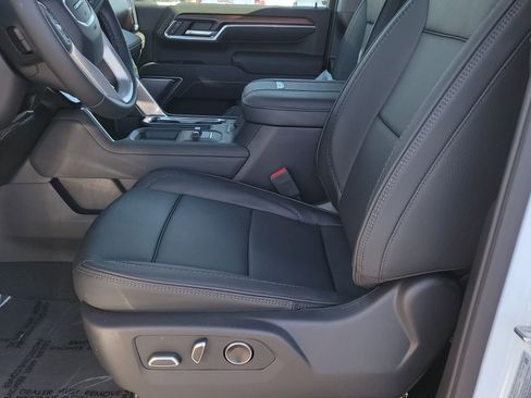 New 2026 GMC Sierra 2500 Denali w/ Denali Reserve Package AWD/4WD image 6