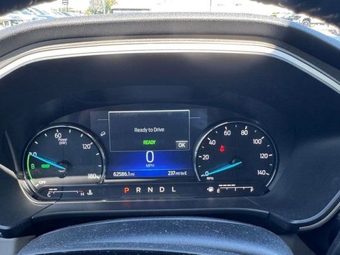 Used 2021 Ford Escape SE w/ Cold Weather Package FWD image 19