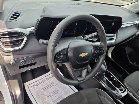 Used 2025 Chevrolet TrailBlazer LT FWD image 11