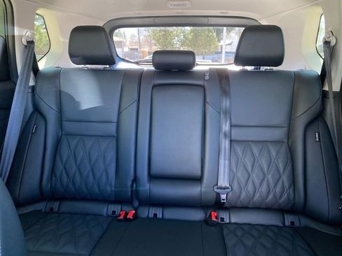 New 2026 Nissan Rogue Platinum image 11