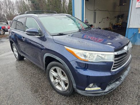Used 2016 Toyota Highlander Limited Platinum image 3