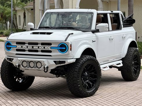Used 2025 Ford Bronco Outer Banks image 14