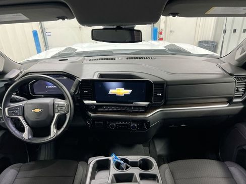 Used 2025 Chevrolet Silverado 2500 LT w/ All Star Edition AWD/4WD image 10