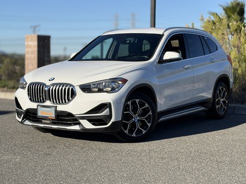 Used 2020 BMW X1 sDrive28i image 2