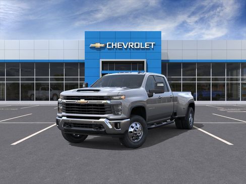 New 2026 Chevrolet Silverado 3500 LT image 8