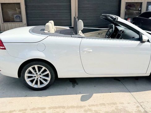 Used 2012 Volkswagen Eos Komfort FWD image 21