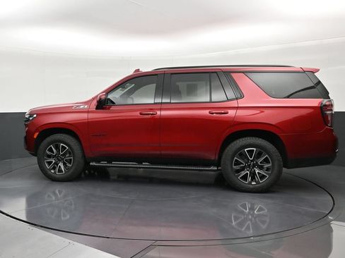 Used 2023 Chevrolet Tahoe Z71 w/ Luxury Package AWD/4WD image 2