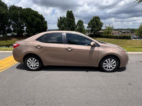 Used 2016 Toyota Corolla LE FWD image 33