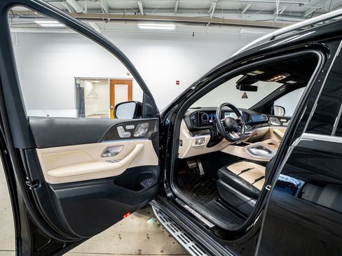 Used 2024 Mercedes-Benz GLS 63 AMG GLS 63 AMG image 38