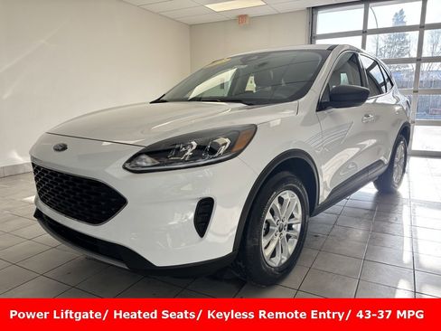 Used 2022 Ford Escape SE w/ Convenience Package image 1
