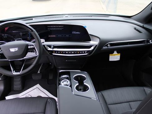 New 2026 Cadillac Lyriq Sport AWD/4WD image 25