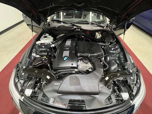 Used 2015 BMW Z4 sDrive35is image 52