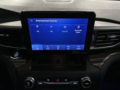 Used 2020 Ford Explorer Limited w/ Class III Trailer Tow Package image 20