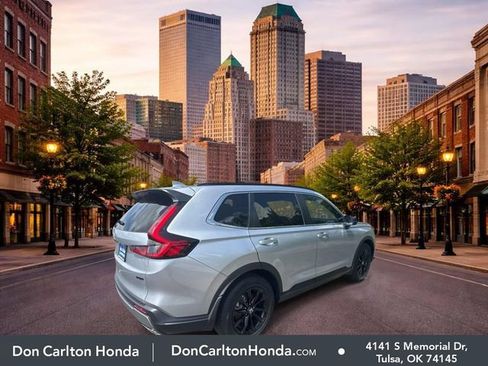 Used 2025 Honda CR-V Sport image 4